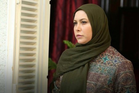 فریبا نادری: بازیگران را در اولویت واکسیناسیون قرار دهند