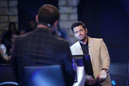 دستمزد میلیاردی گلزار، کذب است