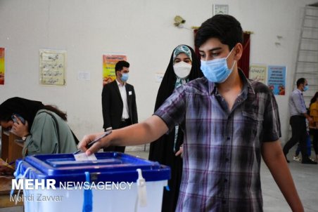 منتخبین مردم در شهر صدرا معرفی شدند