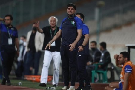 غلامپور: برای استقلال فاجعه است که لنگ چای و آب دادن زمین باشد