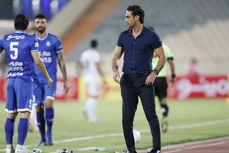 مومنی: همه به استقلال می‌آیند تا به جاهای بالاتر برسند