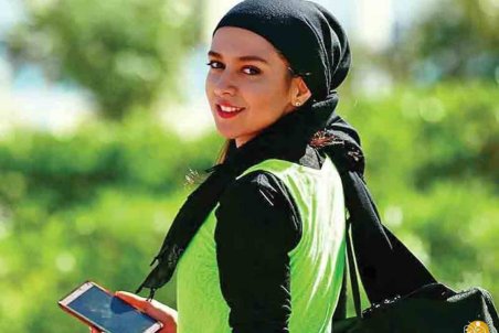 چرا انتخاب فرزانه فصیحی جنجالی شد؟