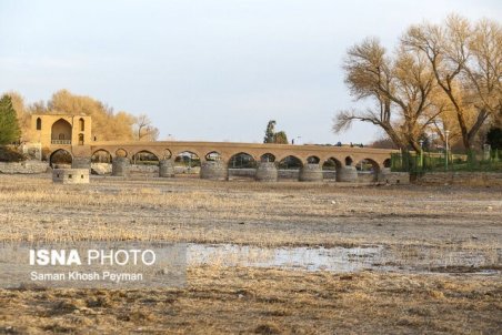 تشنگی ۴۰۰ هزار اصله درخت کهن در مسیر زاینده رود