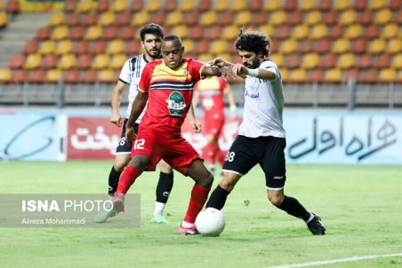 قاسمپور: اولویت فوتبال ایران، استقلال و پرسپولیس است