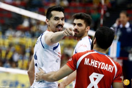 رفتار زشت با فرهاد قائمی!