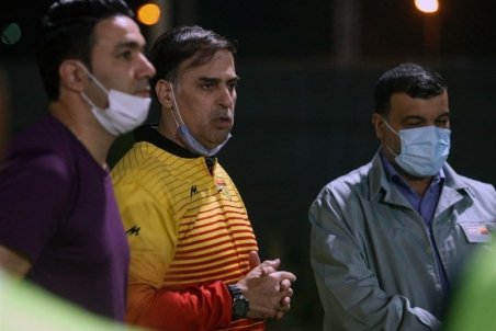 آذری: نکونام با دست خالی در چند جبهه مبارزه می‌کند/ حقایق را آخر فصل می‌گویم