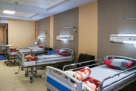 با کمبود شدید تخت بیمارستانی و نیروی درمان در هرمزگان روبه‌رو هستیم