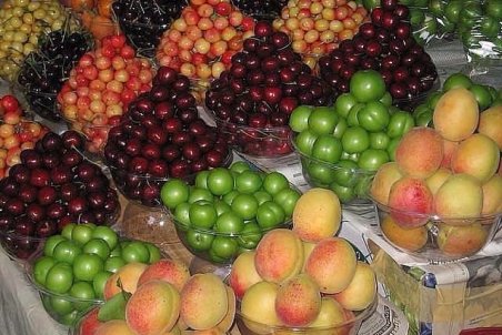 هزینه‌های جانبی،میوه‌های تابستانه را گران کرد