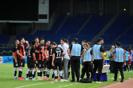 وکیا: نمی‌توانیم برای گرفتن سهمیه لیگ قهرمانان آسیا قول بدهیم