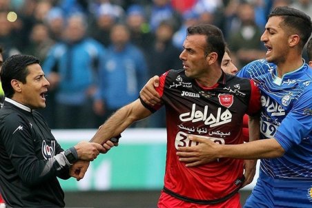 قضاوت فغانی در دربی به نفع استقلال یا پرسپولیس؟