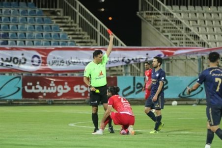 عاشوری: نحوه صحبت کردن کرمانشاهی در حد یک داور نبود