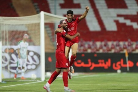 پرسپولیس برای قهرمانی چیزی کم ندارد/ هشدار درباره فضای مسموم دربی