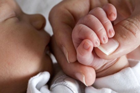 فرايند طولاني و دشوار فرزندخواندگي صحت ندارد