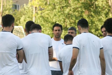 تأکید مجیدی به بازیکنان استقلال: کسی حق ندارد درباره دربی صحبت کند