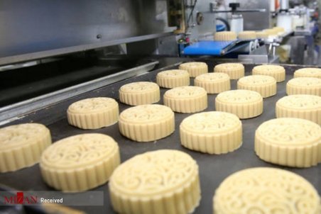 گرانی مواد اولیه و کمبود آرد؛ معضل اصلی تولید شیرینی/ دولت تصمیمی نمی‌گیرد