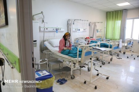 نگران افزایش بستری های کرونایی گیلان به بیش از ۱۲۰۰ نفر هستیم
