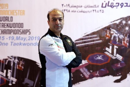 فریبرز عسگری: هادی پور با پارگی ای سی ال بازی کرد!