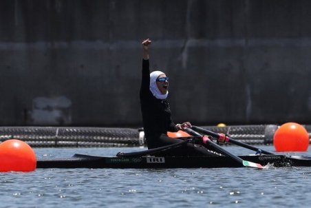 نازنین ملایی : رقبایم جلیقه یخ داشتند من حوله خیس!