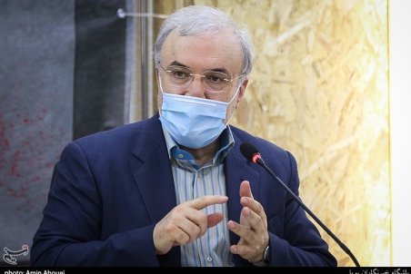 دستور فوری نمکی: واکسیناسیون کرونای افراد بالای ۵۰ سال در استان کرمان انجام شود