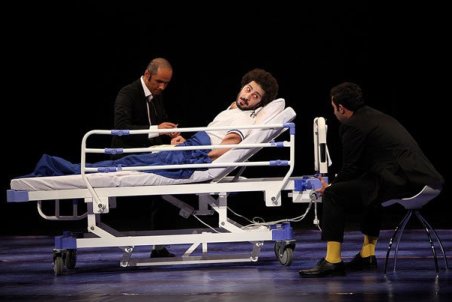 تعطیلات کرونایی با تئاتر چه کرد؟/ از ۵۰ مخاطب ۴۲ نفر منصرف شدند!