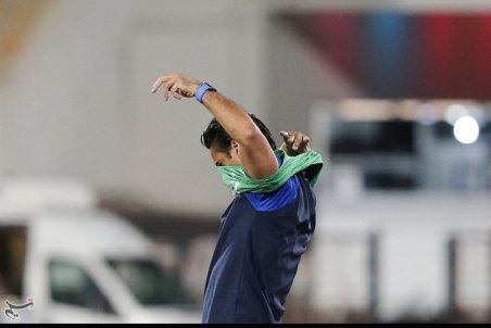 مومنی: آقای مدیرعامل! وقتی هواداران و بازیکنان شما را نمی‌خواهند از استقلال برو!