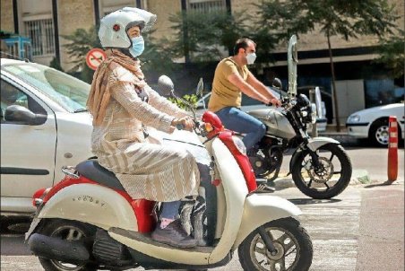 زنان موتورسوار: موتورسواری اعتراض مدنی نیست