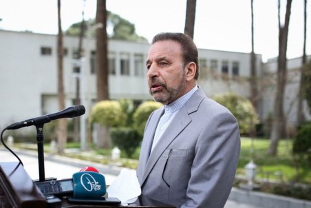 توضیح واعظی درباره تاخیر روحانی در دیدار با رهبری