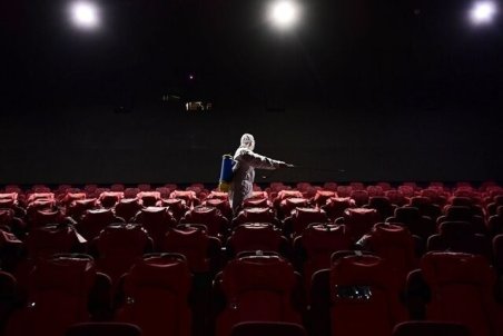 سینماهای مشهد زیر بار تعطیلی رفتند