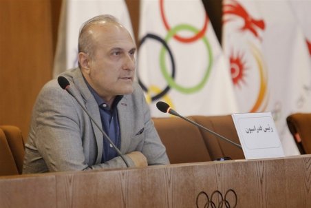 طباطبایی: هنوز تصمیمی در مورد شاهین‌طبع نگرفته‌ایم