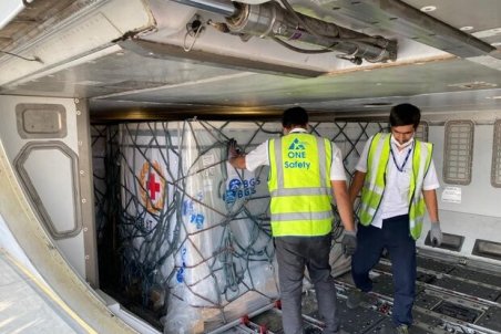 دوازدهمین محموله واکسن‌های وارداتی هلال‌احمر وارد کشور شد