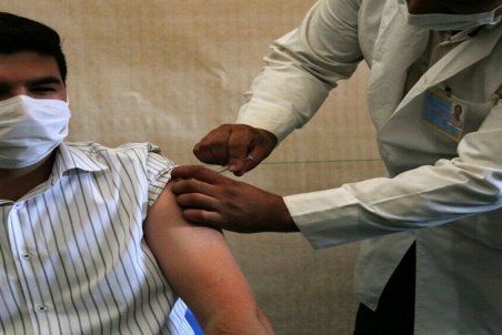 تزریق واکسن کرونا در اصفهان به ۳۵ هزار دُز در روز رسید