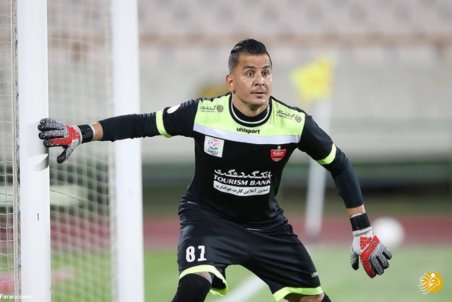 واکنش حامد لک به شایعه اخراجش از پرسپولیس