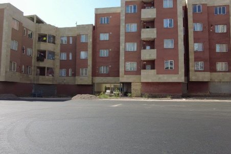 اجرای محوطه‌سازی مجتمع مسکونی مهر 149 و 168 گلبهار