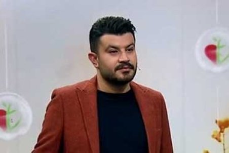 مجری شبکه ۳: میشه کاسبی نکنید و واکسن بخرید!