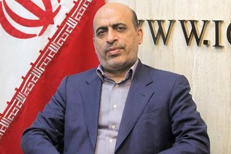 آصفری:  دو وزیر پیشنهادی احتمالا رأی نمی‌آورند/ تیم اقتصادی هماهنگ باشد