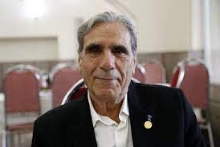 رضا ناجی : بعد از سرطان حالا باید مراقب کرونا باشم