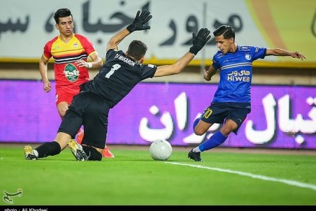 مومنی: خوب نیست که هر روز خبر جدیدی درباره قایدی می‌شنویم