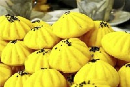 طرز تهیه شیرینی نان برنجی خانگی + مواد لازم و طرز پخت