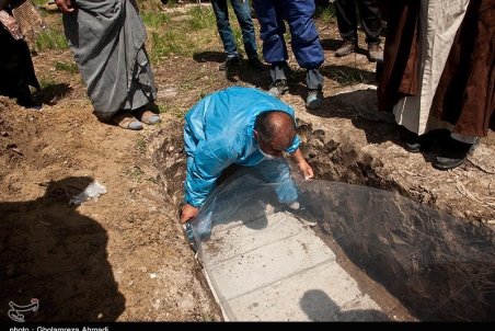 کفن و دفن متوفیان در اهواز نسبت به قبل از همه‌گیری سه برابر شده است