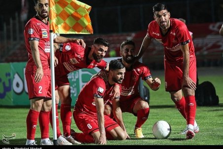 انتظاری: اگر قرار است به بازیکن خارجی پول بدهند، مغانلو و نوراللهی را حفظ می‌کردند