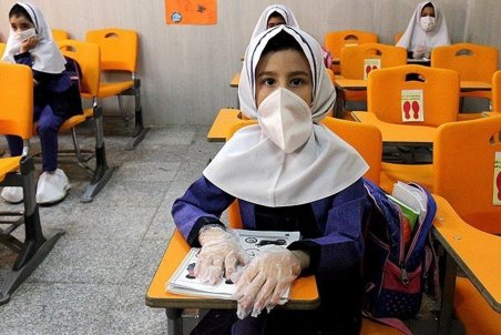 بازگشایی مدارس به سادگی قابل اجرا نیست