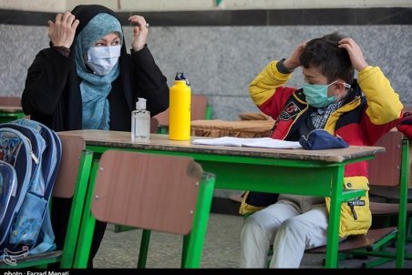 بازگشایی مدارس همچنان در حال گمانه‌زنی است/ فرهنگیان امروز دوز دوم واکسن کرونا را دریافت می‌کنند