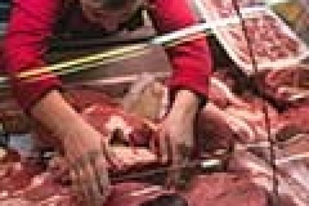 مصرف گوشت ایرانی‌ها نصف شد