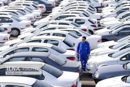 کاهش ۴ تا ۵ میلیون تومانی خودرو در یک هفته گذشته/ باید جلوی احتکار خانگی گرفته شود