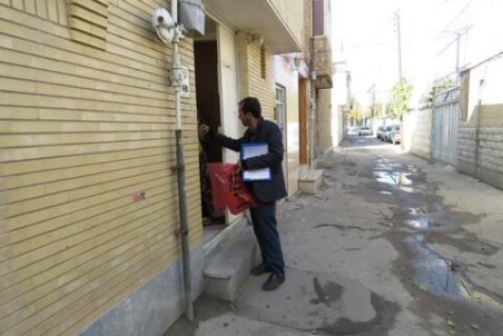 توزیع پلاستیک‌های قرمز رنگ در اصفهان ویژه جمع‌آوری پسماندهای کرونایی