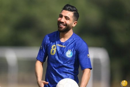 فرشید اسماعیلی در ترکیب اصلی استقلال برابر الهلال؟