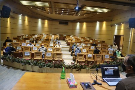 برگزاري بيش از 3000 نفر ساعت دوره آموزشي در حوزه مشتركين و درآمد