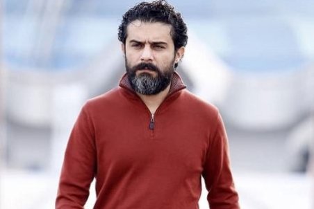 بازیگر نقش محمد در گاندو: خاک وطن را از وثوقی دریغ نکنید