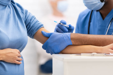 سوری: واکسیناسیون در دوران بارداری و درمان ناباروری منعی ندارد