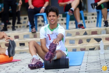 (عکس) واکنش مهدی قایدی به سوتی کارگردان تلویزیونی